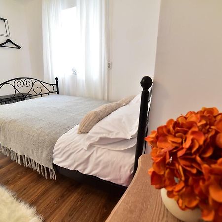 Flh - Emma Apartment سيبيو المظهر الخارجي الصورة