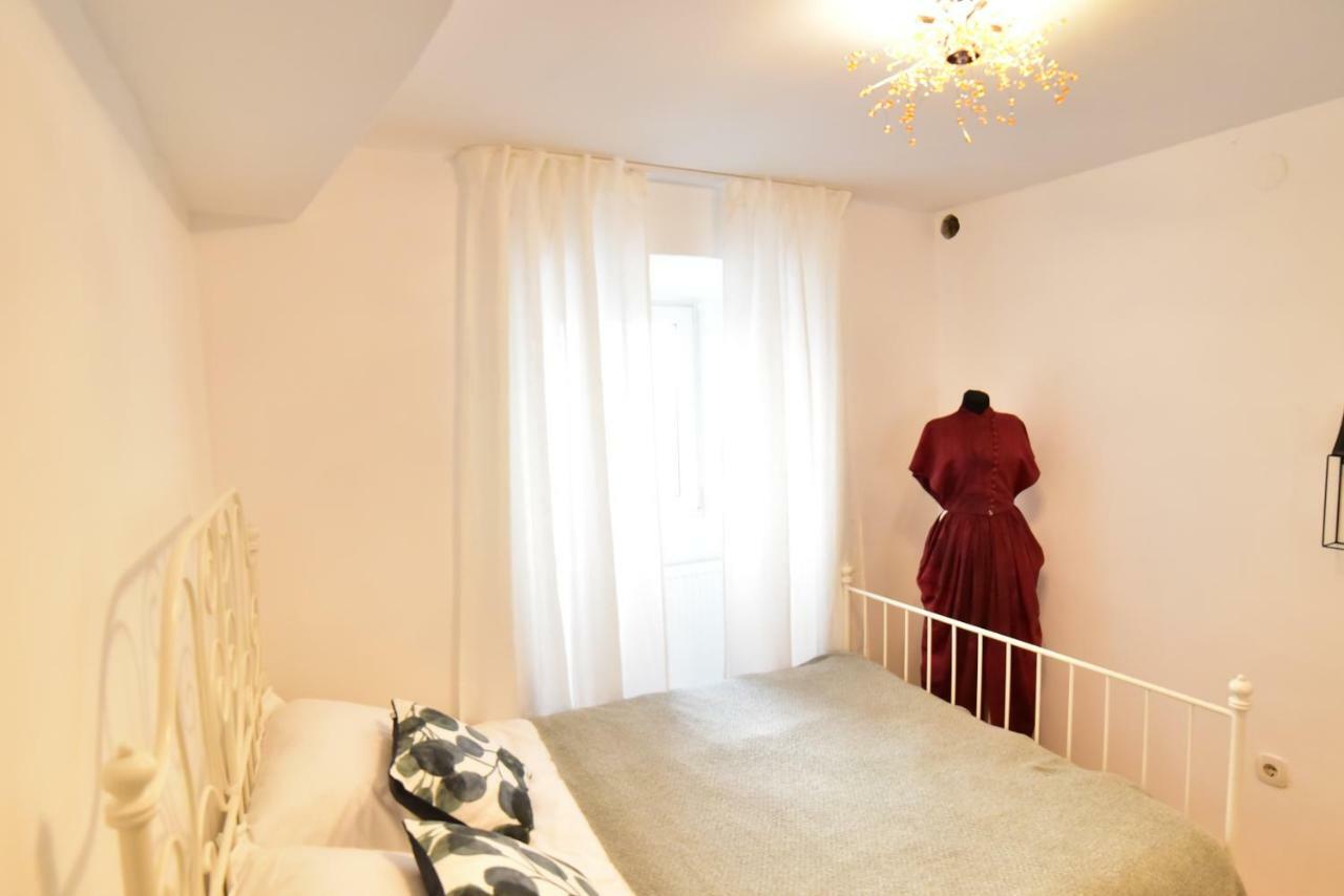 Flh - Emma Apartment سيبيو المظهر الخارجي الصورة
